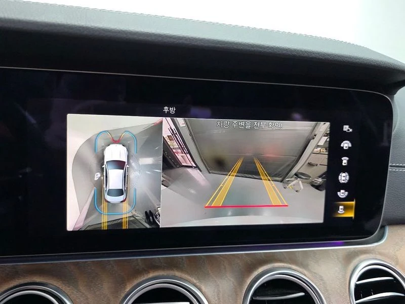 Mercedes-Benz E 250 2.0 Automatic, снимка 15 - Автомобили и джипове - 55838319