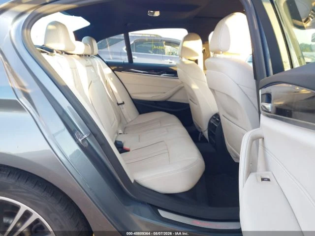 BMW 530 i * xDrive * CARFAX * ОПЦИЯ ЗА ФИНАНСИРАНЕ * , снимка 8 - Автомобили и джипове - 55845172