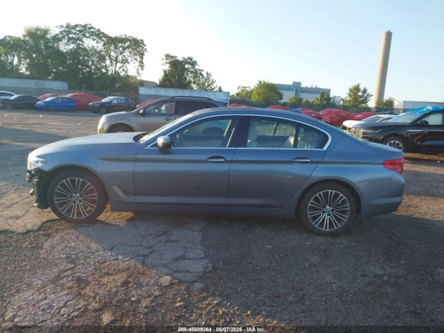 BMW 530 i * xDrive * CARFAX * ОПЦИЯ ЗА ФИНАНСИРАНЕ * , снимка 14 - Автомобили и джипове - 55845172