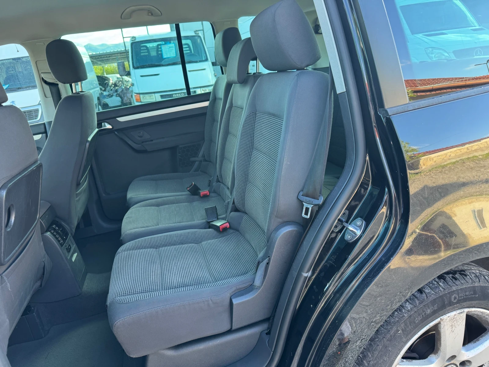 VW Touran 1.9TDI/105кс - изображение 10