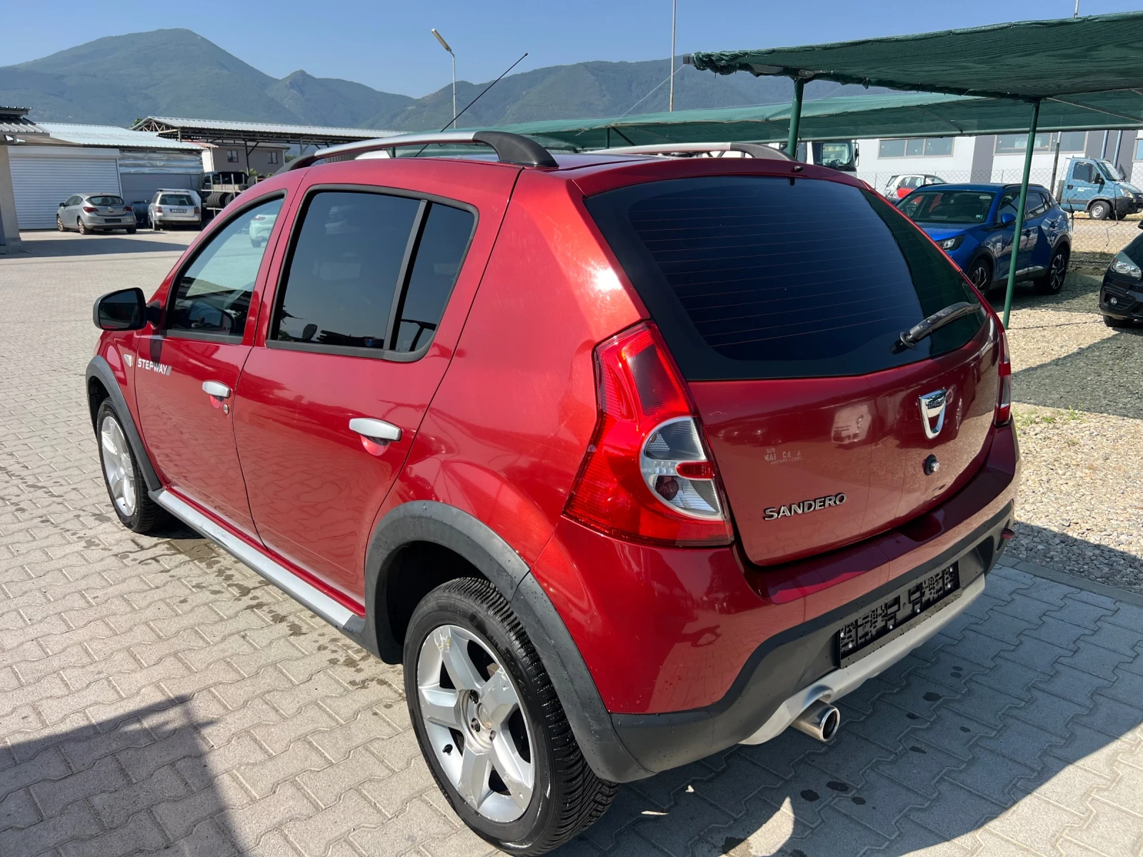 Dacia Sandero 1.6i GPL Лизинг - изображение 4