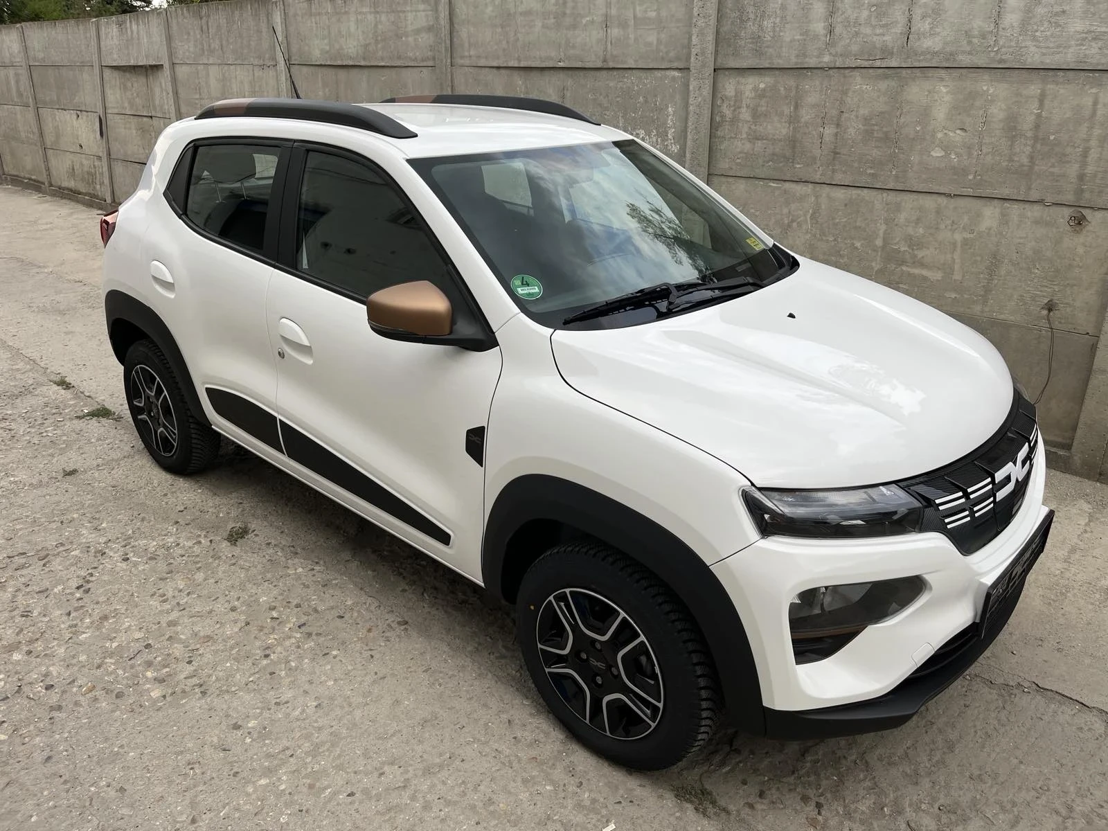 Dacia Spring  Extreme 65 kc CCS | Mobile.bg   1