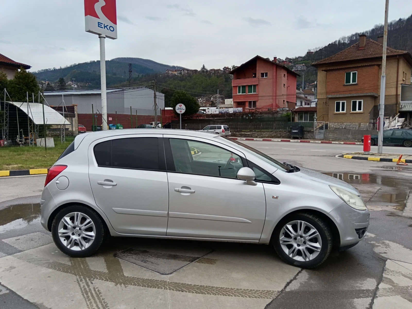 Opel Corsa 1.4 LPG - изображение 8