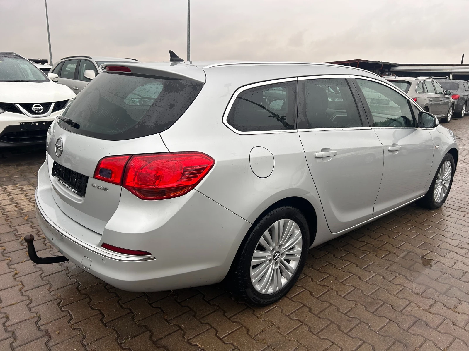 Opel Astra 1.7CDTI NAVI EURO 5 - изображение 5