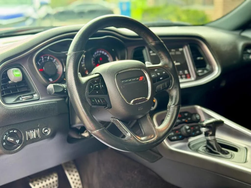 Dodge Challenger SXT Plus * RWD* АвтоКредит (ЦЕНА ДО БГ) - изображение 9