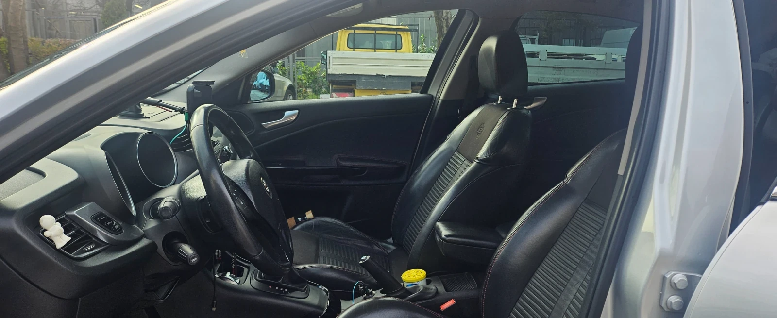 Alfa Romeo Giulietta  - изображение 10