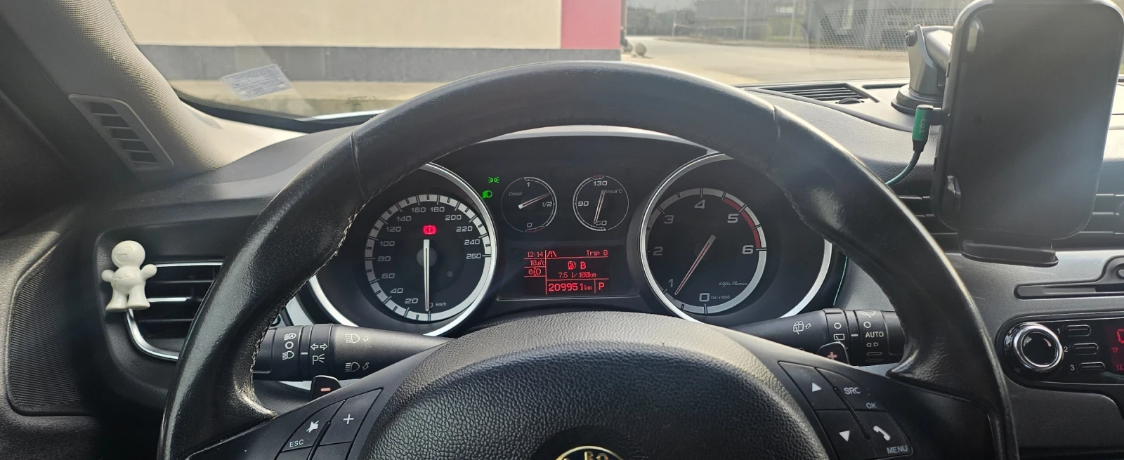 Alfa Romeo Giulietta  - изображение 9