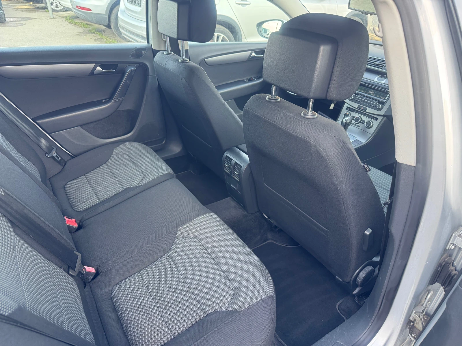 VW Passat  - изображение 10