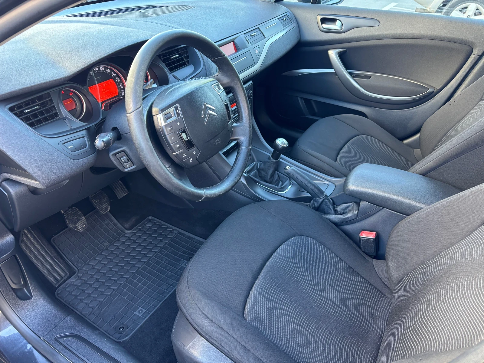 Citroen C5 1.6 hdi 110к.с. - изображение 9