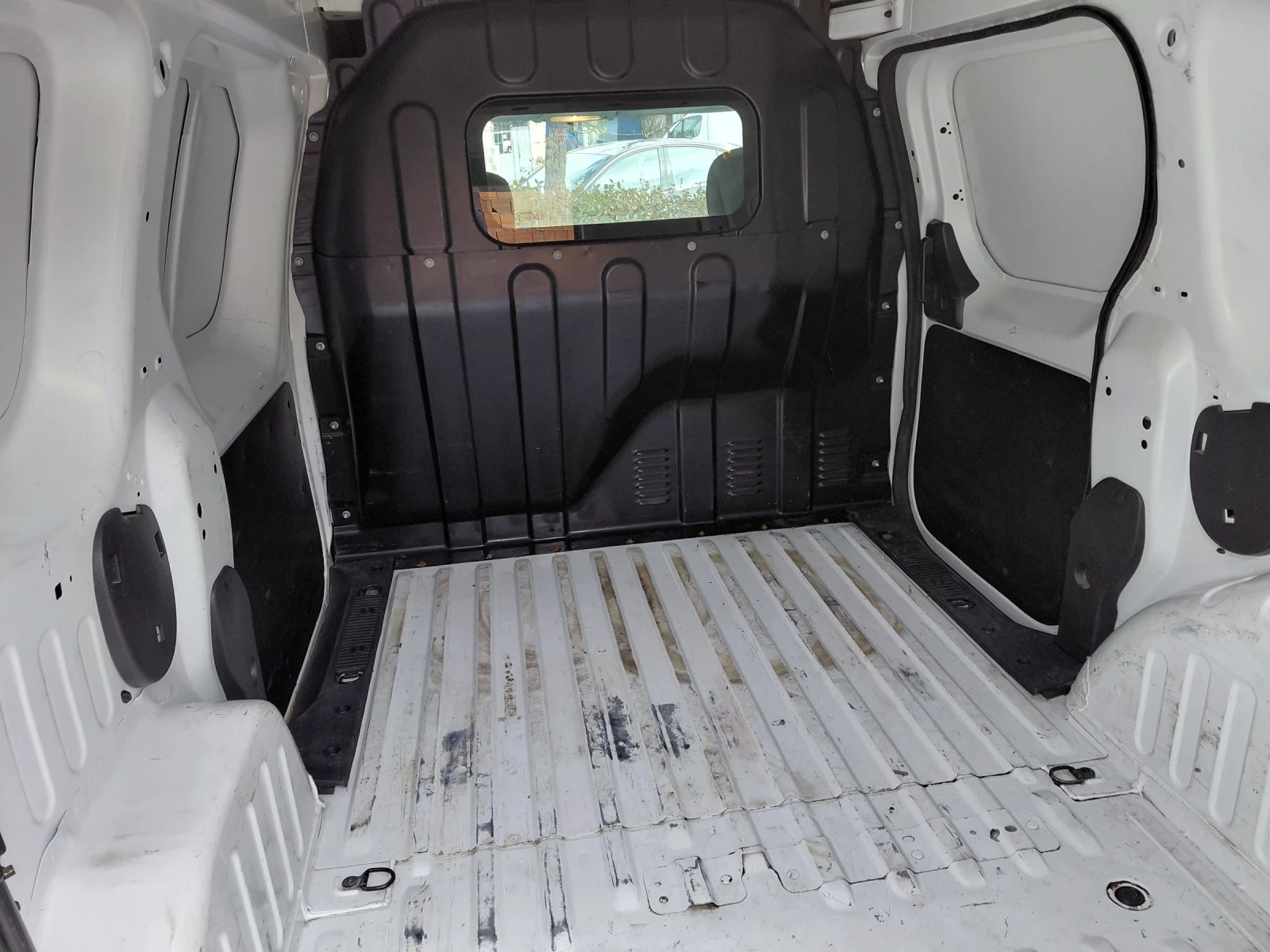 Dacia Dokker 1.6 ФАБРИЧНА ГАЗОВА LPG - изображение 6