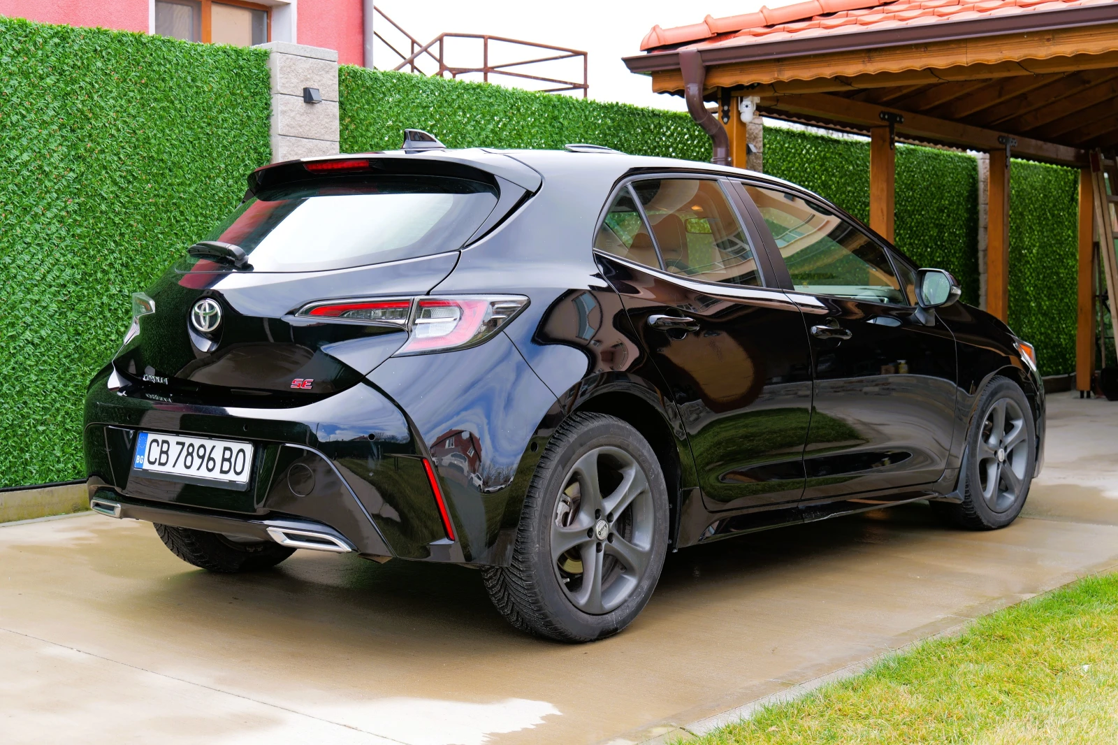 Toyota Corolla 2.0 SE, снимка 5 - Автомобили и джипове - 53844131