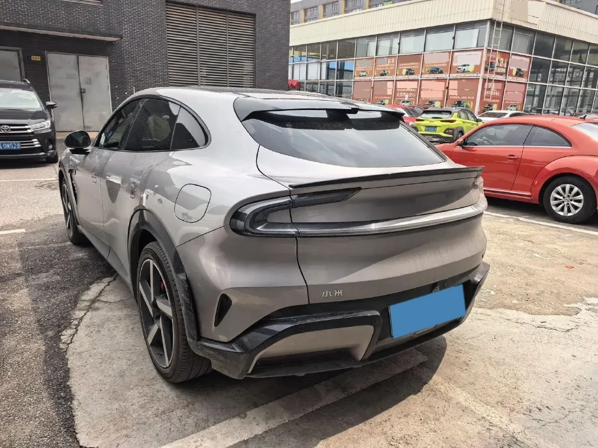 Xiaomi YU7, снимка 5 - Автомобили и джипове - 54043913