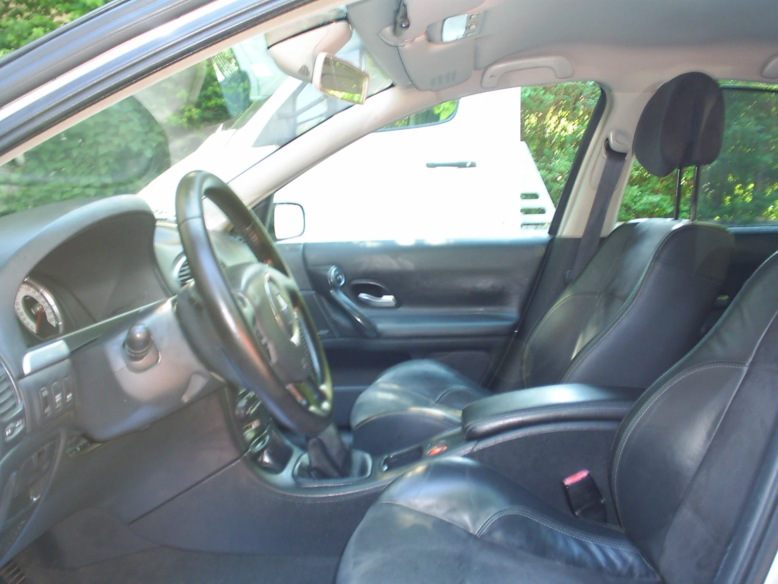 Renault Laguna 2.0 16 V 133k.c., снимка 7 - Автомобили и джипове - 54492527