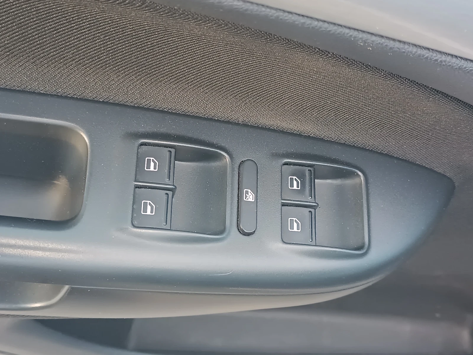 Skoda Octavia Scout 2.0 tDi, 4x4, 140k.c., ЛИЗИНГ , снимка 7 - Автомобили и джипове - 54705061