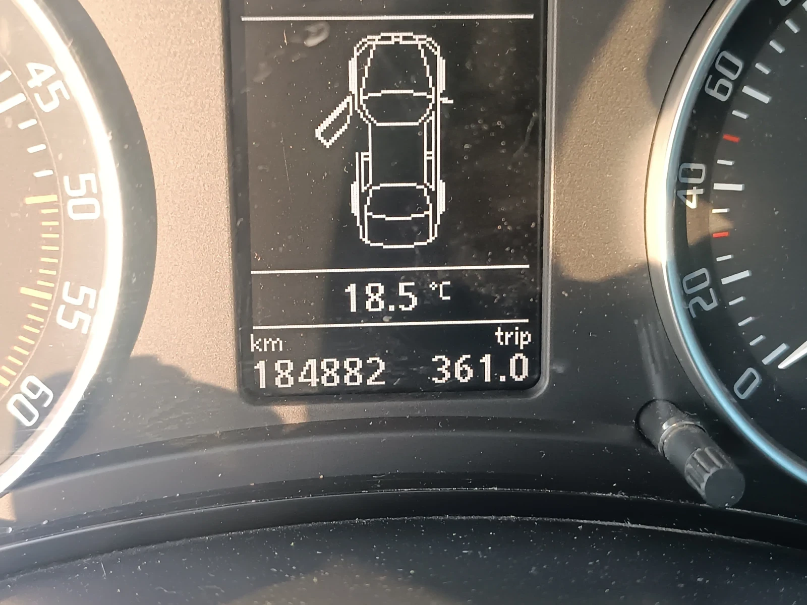 Skoda Octavia Scout 2.0 tDi, 4x4, 140k.c., ЛИЗИНГ , снимка 9 - Автомобили и джипове - 54705061