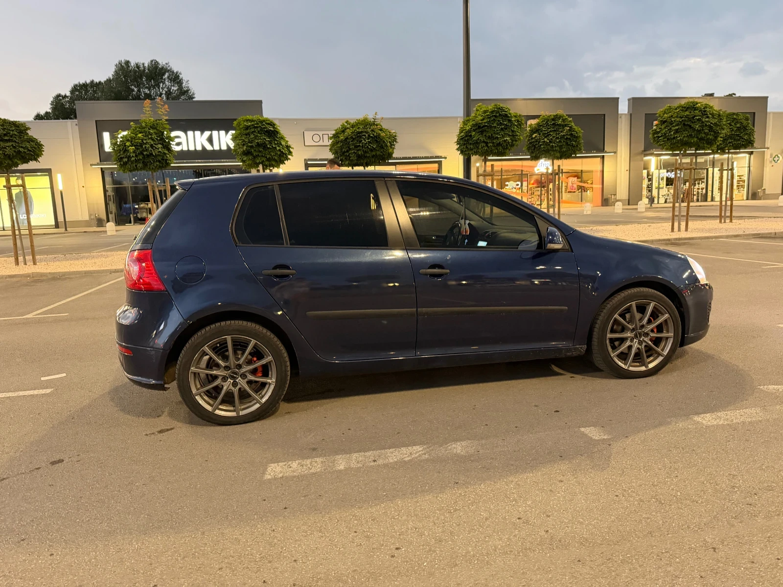 VW Golf, снимка 4 - Автомобили и джипове - 54806093