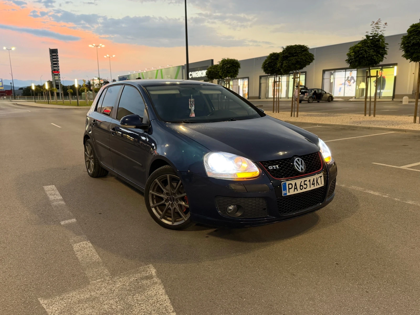 VW Golf
