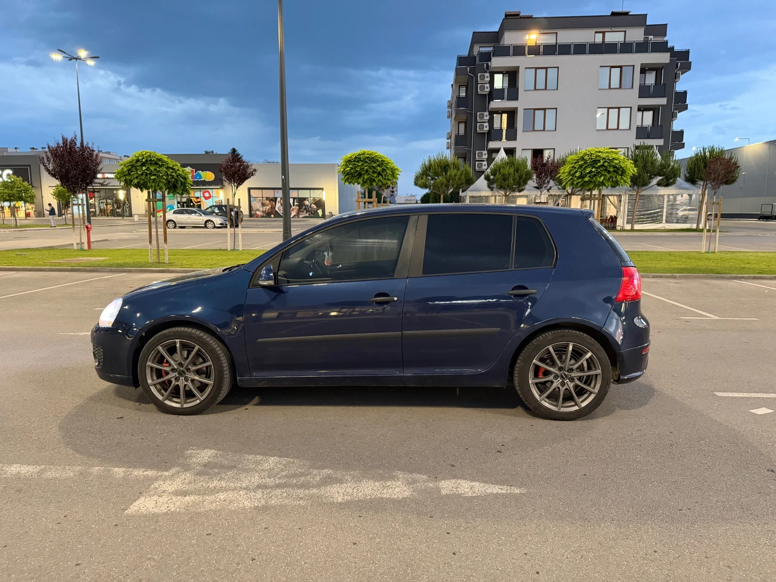VW Golf, снимка 5 - Автомобили и джипове - 54806093