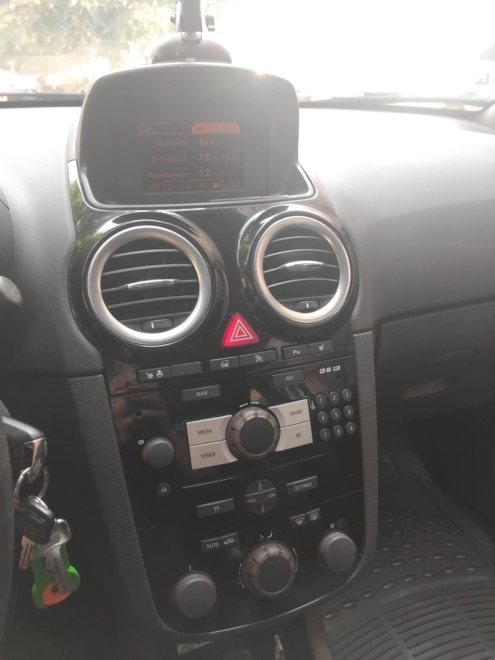 Opel Corsa, снимка 5 - Автомобили и джипове - 54839905