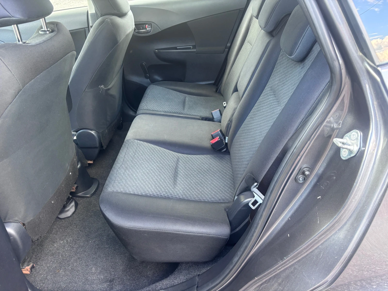 Toyota Verso S 1.3 GPL Automatic, снимка 17 - Автомобили и джипове - 54862850