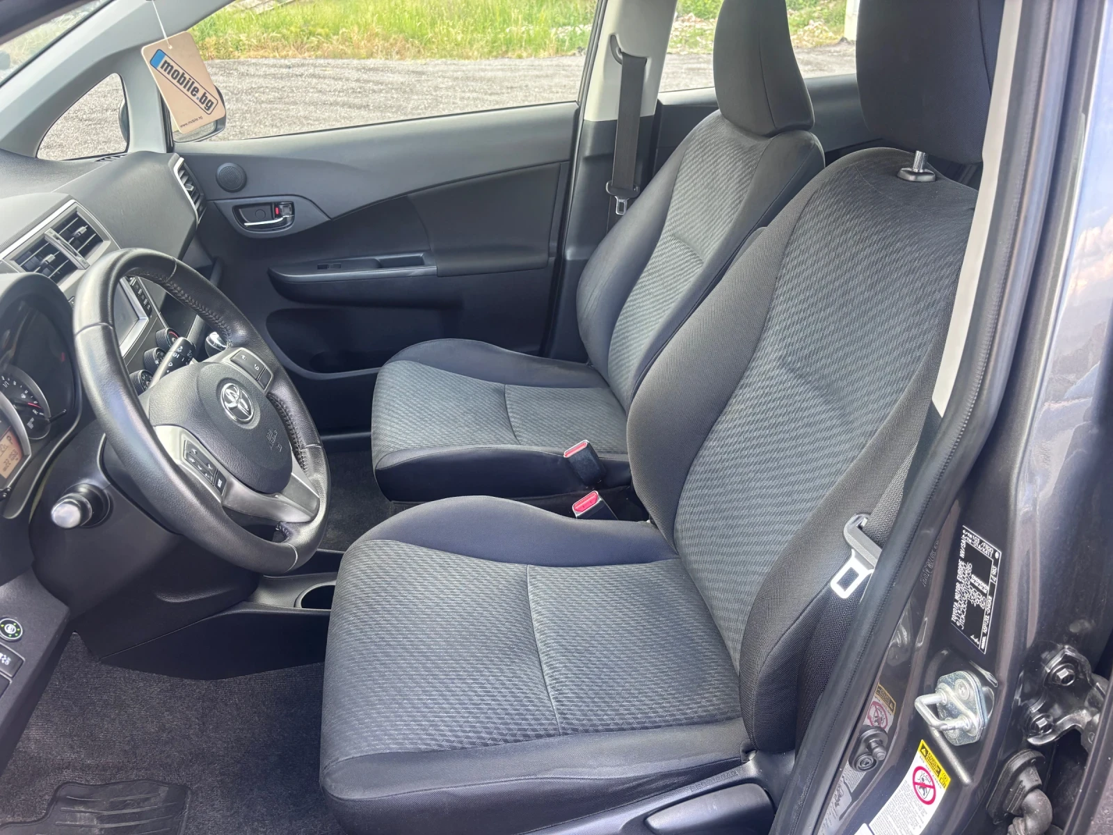 Toyota Verso S 1.3 GPL Automatic, снимка 6 - Автомобили и джипове - 54862850