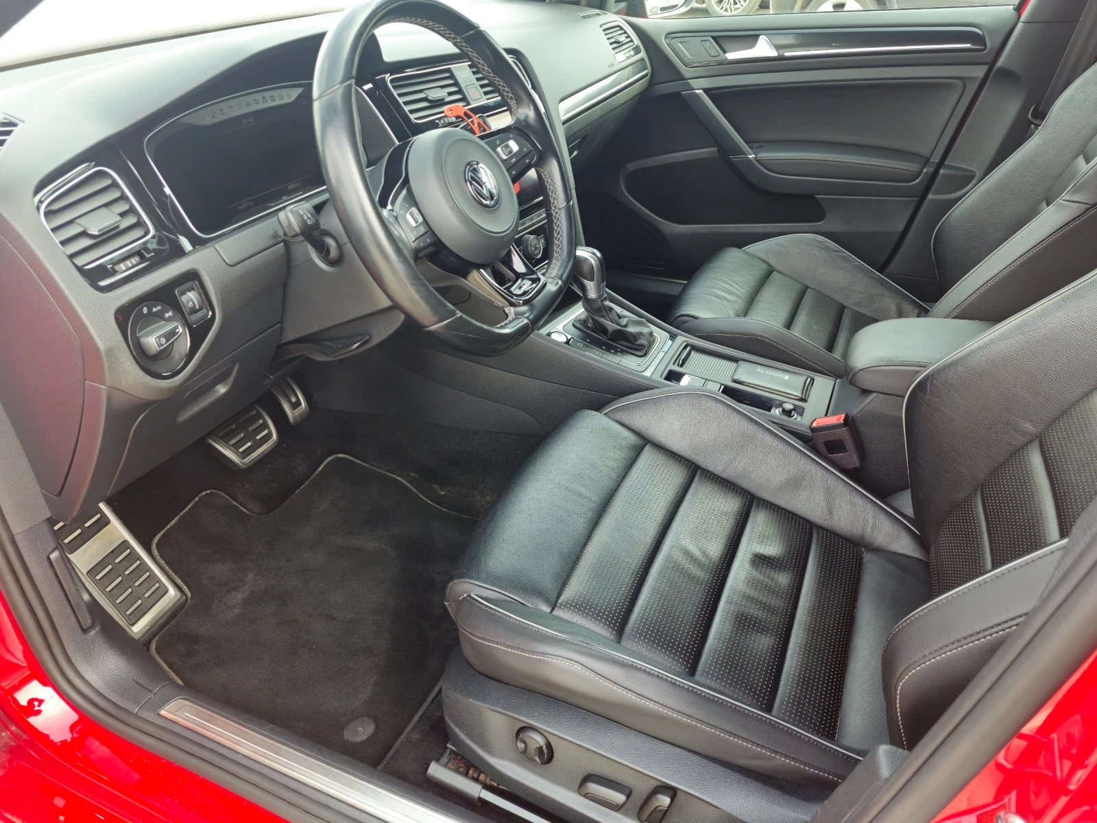 VW Golf 7.5 R, снимка 8 - Автомобили и джипове - 55081288