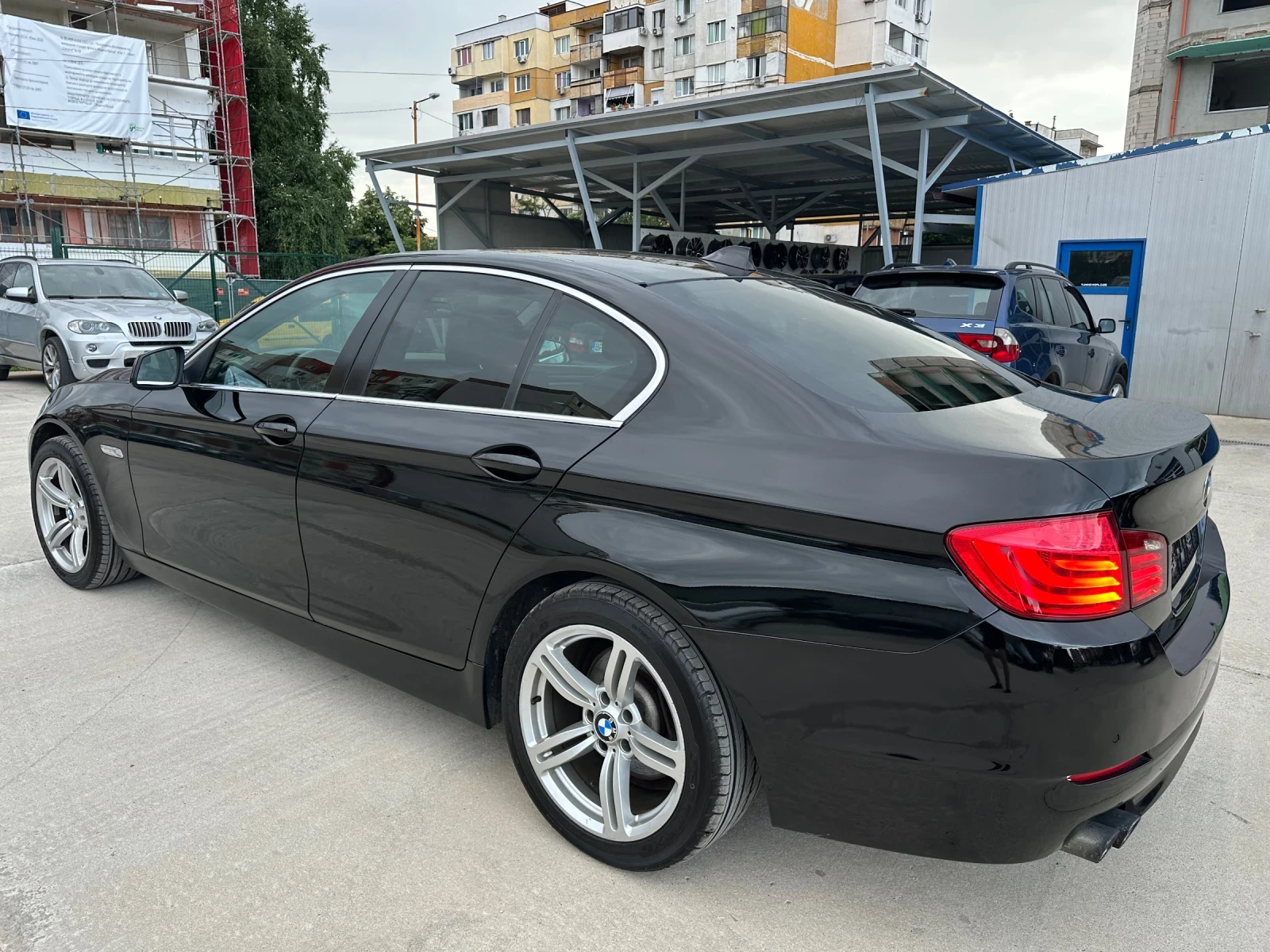 BMW 520 d 208 000 Реални км!, снимка 3 - Автомобили и джипове - 55139064