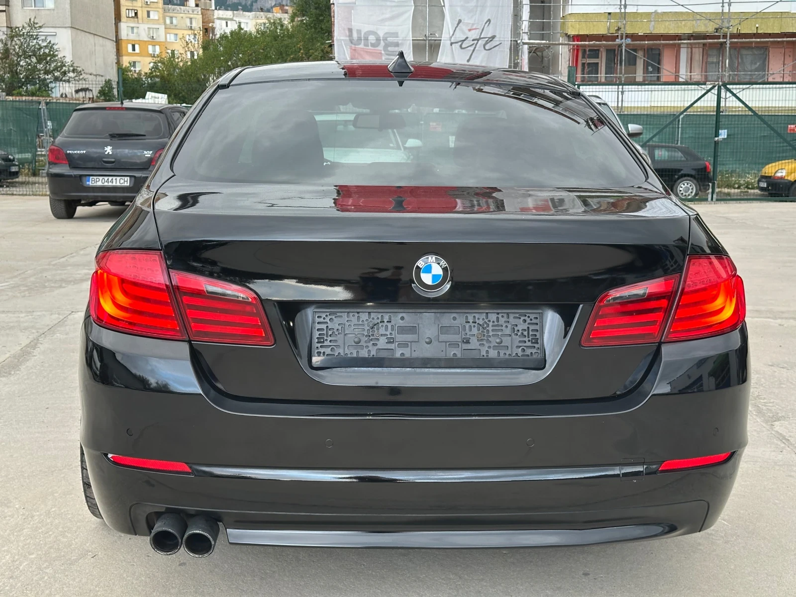 BMW 520 d 208 000 Реални км!, снимка 4 - Автомобили и джипове - 55139064