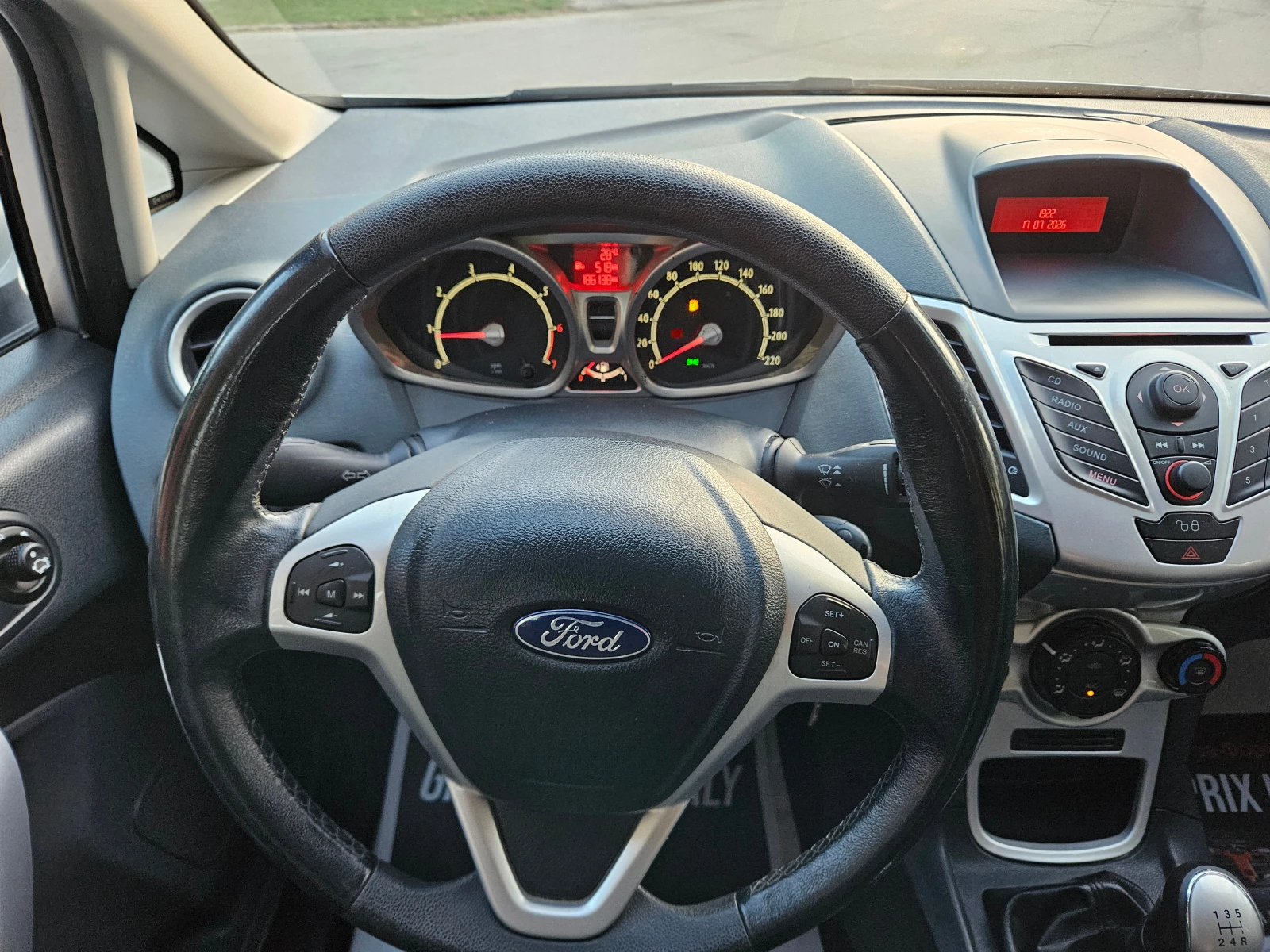 Ford Fiesta 1.25, 82к.с., Перфектна!!!, снимка 14 - Автомобили и джипове - 55328710