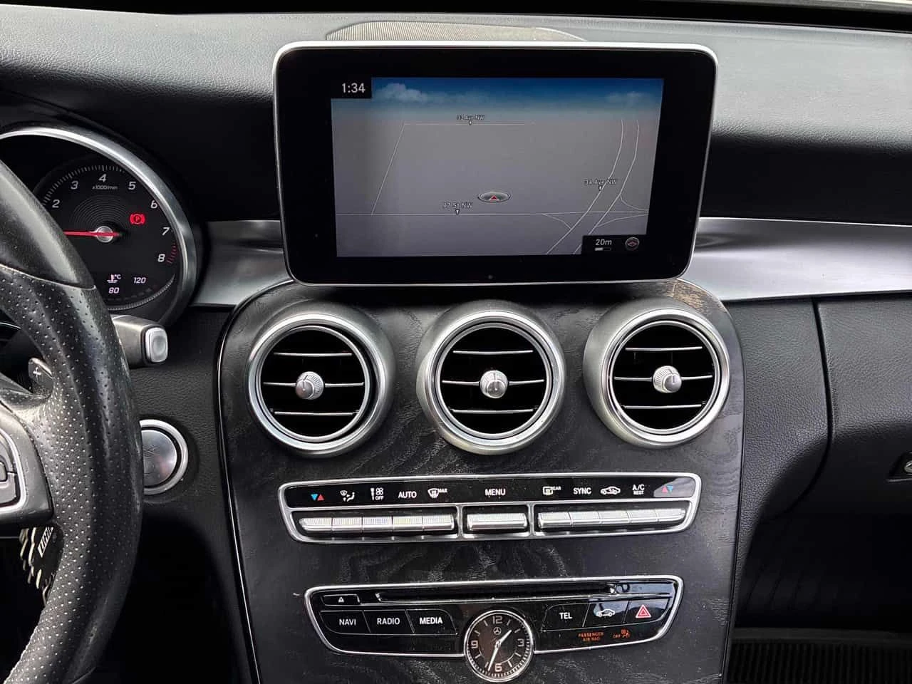 Mercedes-Benz C 300 CAMERA / CARFAX / АВТОКРЕДИТ , снимка 9 - Автомобили и джипове - 55569101
