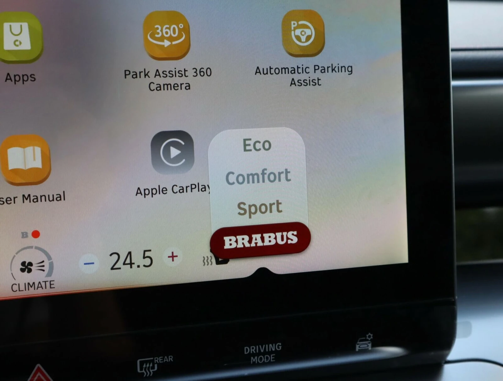 Smart #1 BRABUS/HuD/AWD/Ambient/ Beats bY Dre/Камера 360/Па, снимка 14 - Автомобили и джипове - 55605544