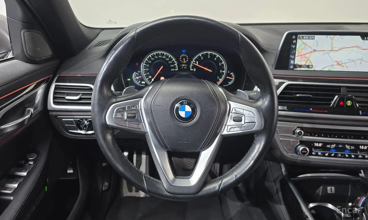 BMW 740 740Li xDrive M Sport Package/ФИНАНСИРАНЕ, снимка 12 - Автомобили и джипове - 56134646