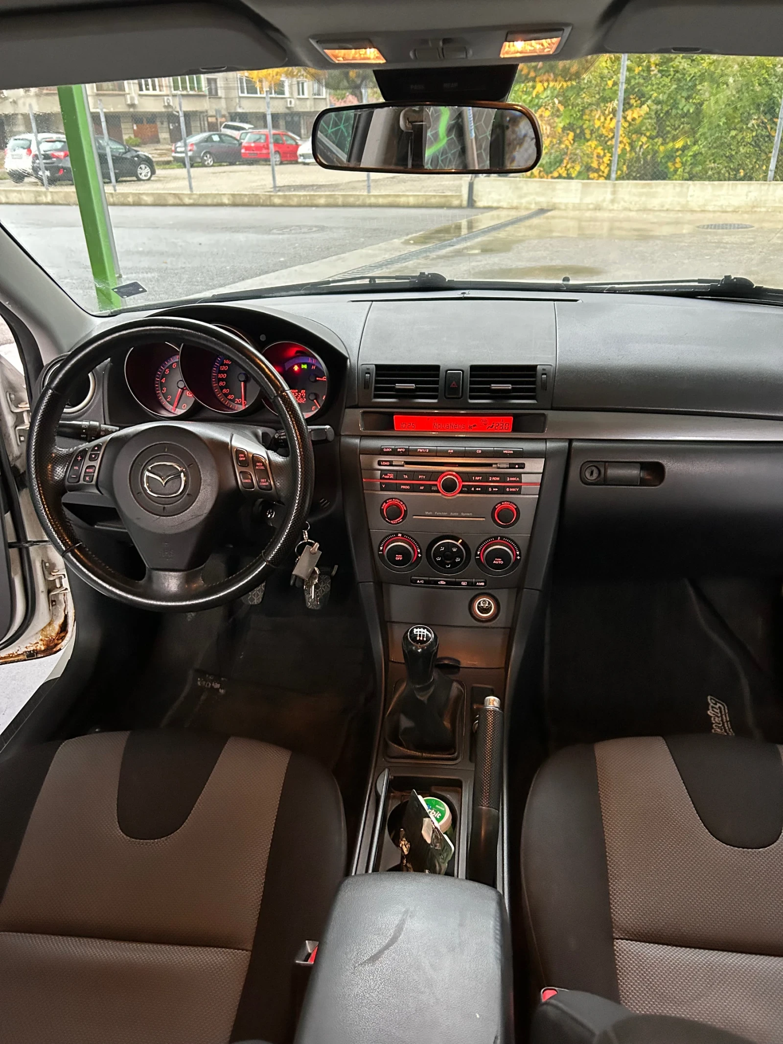 Mazda 3, снимка 10 - Автомобили и джипове - 56531739
