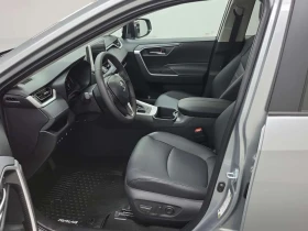 Toyota Rav4 XLE * AWD * DRCC * Lane Assist * Подгреви - 35700 € / 69823.13 лв. - 37578790 4