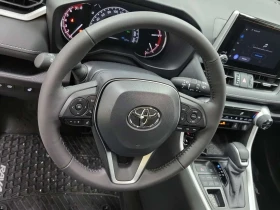 Toyota Rav4 XLE * AWD * DRCC * Lane Assist * Подгреви - 35700 € / 69823.13 лв. - 37578790 7