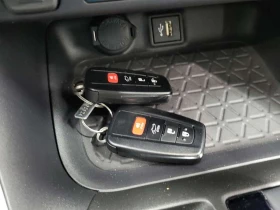 Toyota Rav4 XLE * AWD * DRCC * Lane Assist * Подгреви - 35700 € / 69823.13 лв. - 37578790 9