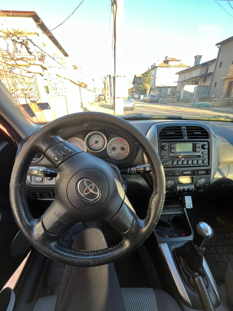 Toyota Rav4 2.0 d4d, снимка 6 - Автомобили и джипове - 48088586