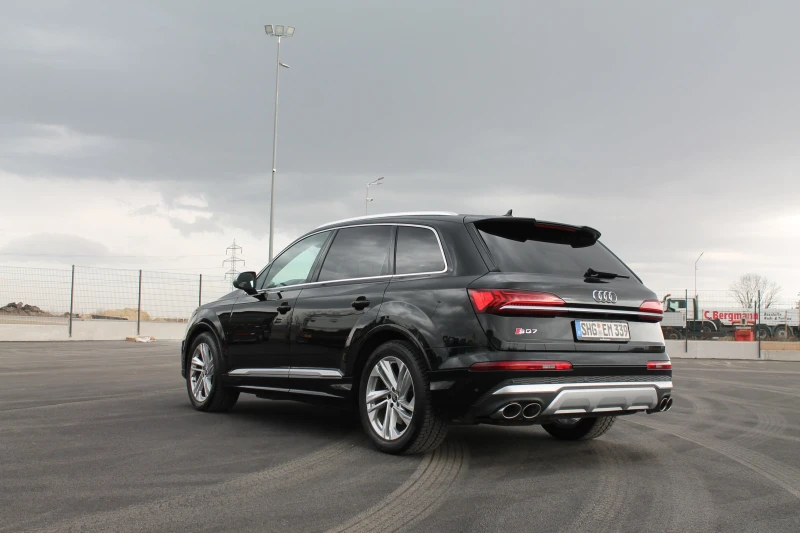 Audi SQ7 4.0T Гаранционнен, снимка 3 - Автомобили и джипове - 49464128