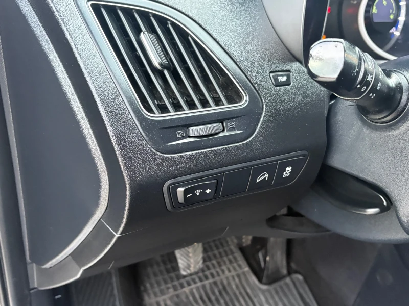 Hyundai IX35, снимка 7 - Автомобили и джипове - 52539293