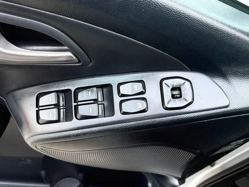 Hyundai IX35, снимка 6 - Автомобили и джипове - 52539293