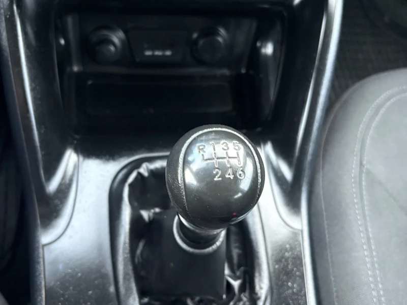 Hyundai IX35, снимка 13 - Автомобили и джипове - 52539293
