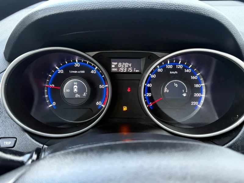 Hyundai IX35, снимка 10 - Автомобили и джипове - 52539293