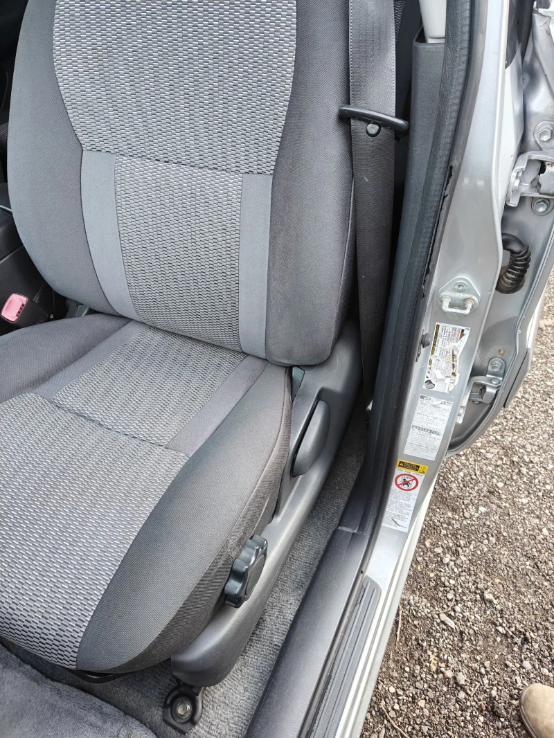 Toyota Rav4 2.4 4WD Автомат, снимка 8 - Автомобили и джипове - 53168799