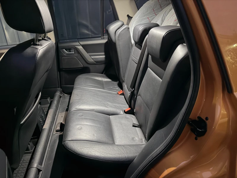 Land Rover Freelander II 2.2 TD4* PANO* XENON* 4X4* КОЖА* СЕРВИЗНА ИСТОР, снимка 10 - Автомобили и джипове - 52887832