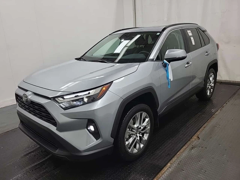 Toyota Rav4 XLE * AWD * DRCC * Lane Assist * Подгреви, снимка 17 - Автомобили и джипове - 53526910
