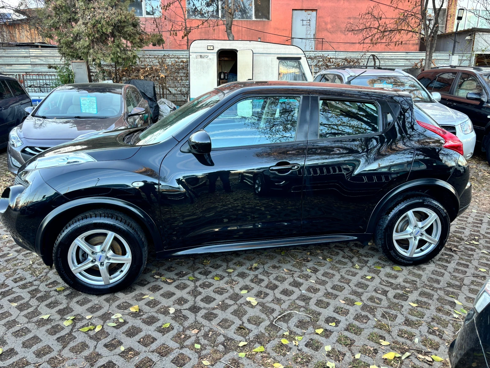 Nissan Juke 1.6i бензин 117к.с.НАВИГАЦИЯ;КАМЕРА. - изображение 3