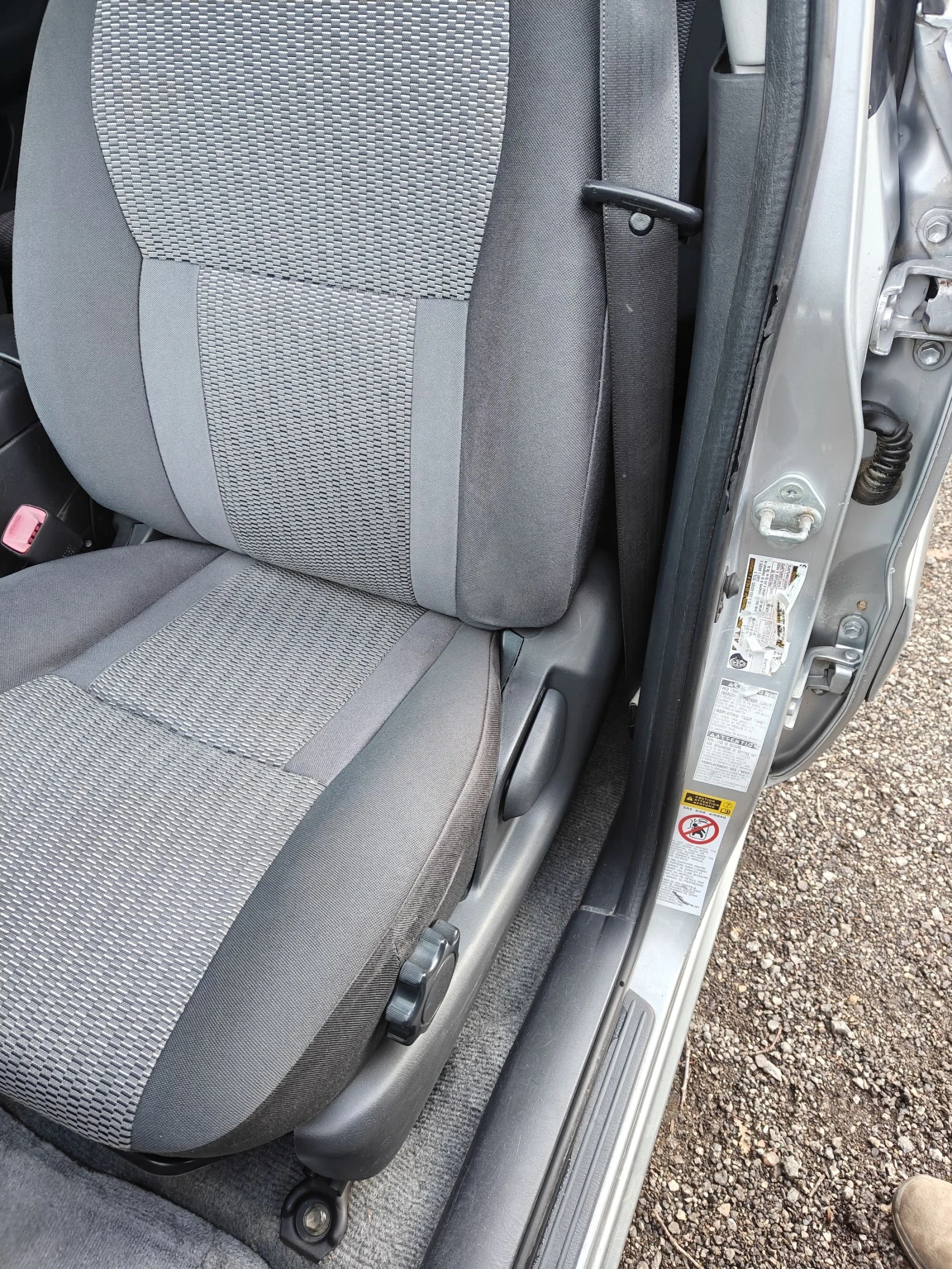 Toyota Rav4 2.4 4WD Автомат - изображение 8