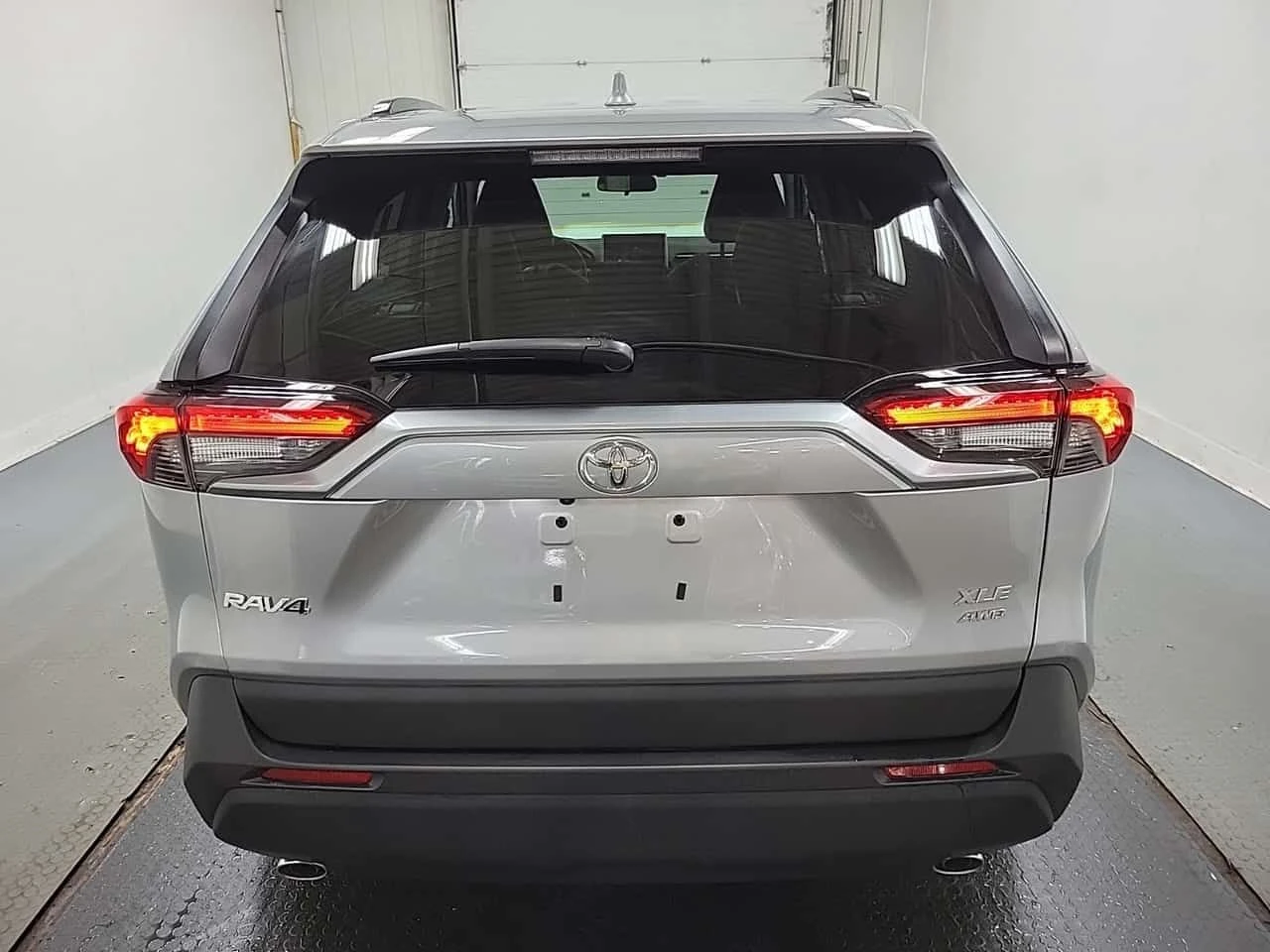 Toyota Rav4 XLE * AWD * DRCC * Lane Assist * �������� | Mobile.bg � ����������� 3