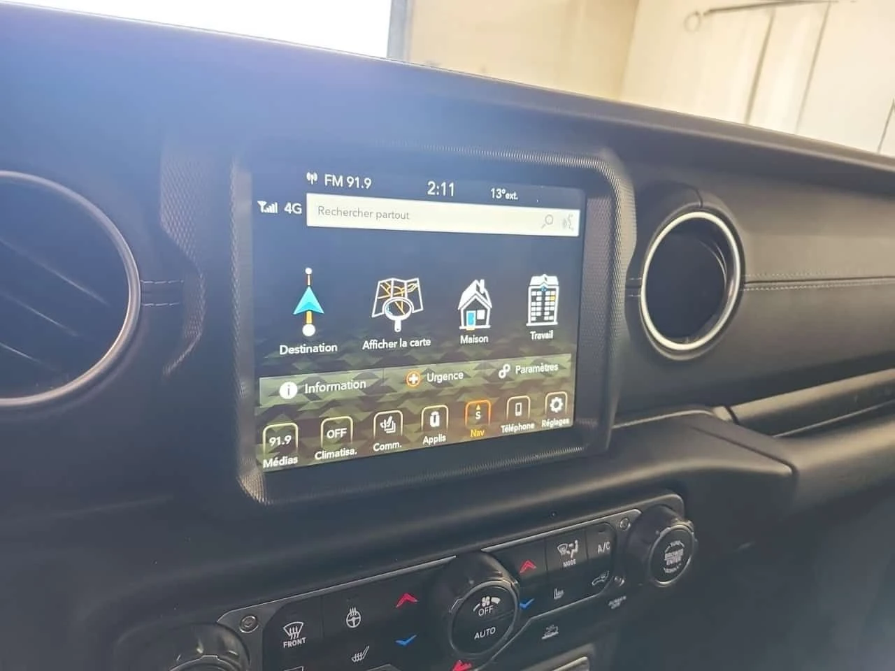 Jeep Wrangler * UNLIMITED SAHARA * CARFAX * �������� * 2 ����� * | Mobile.bg � ����������� 12