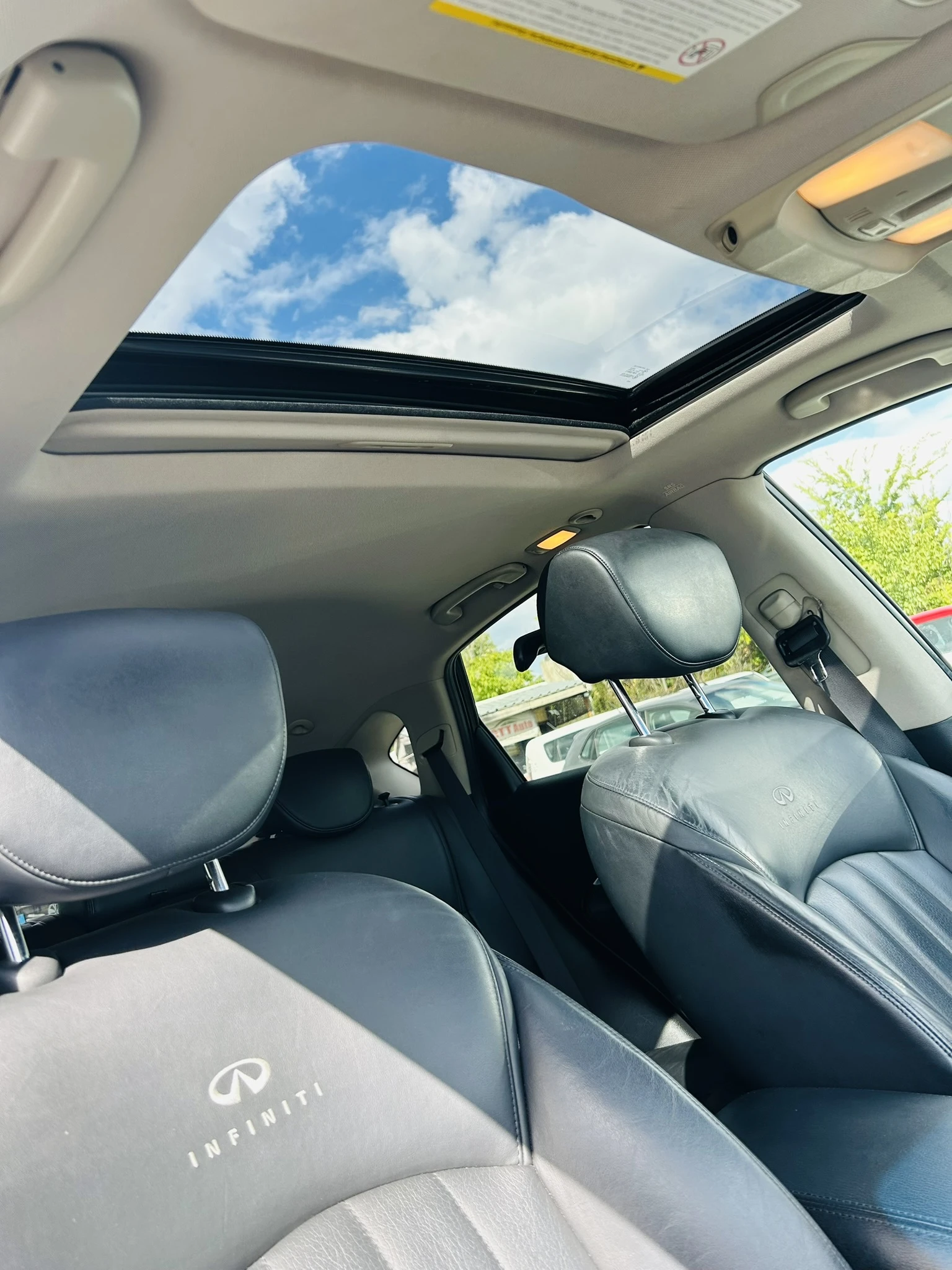 Infiniti Ex37 3.7* LPG* 360Camera* DISTR* KeyLess* BOSE* NAVI, снимка 16 - Автомобили и джипове - 56310746